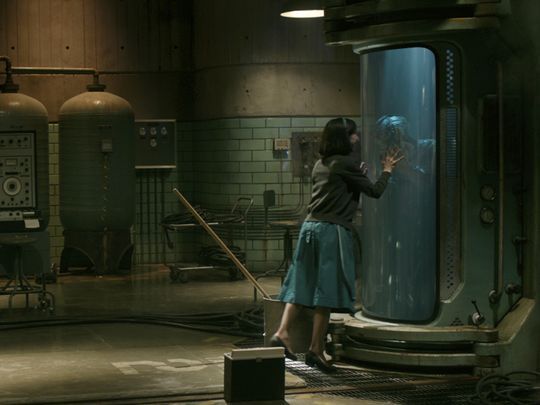 636480183153521504-AP-FILM-REVIEW-THE-SHAPE-OF-WATER-95650693